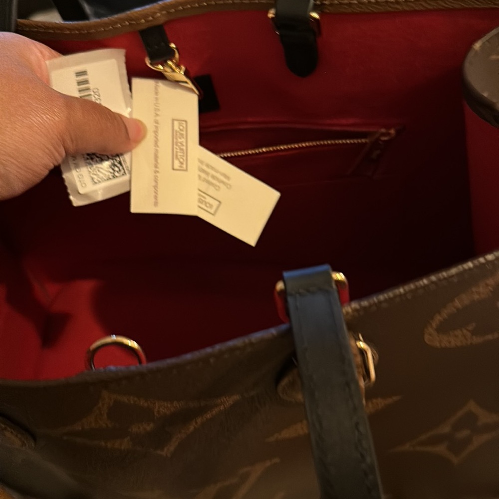 Authentic Louis Vuitton will ship with box and store bag - Picture 13 of 15
